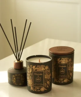 aroma home scented candle